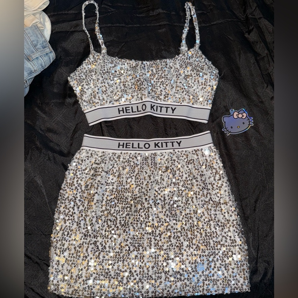 RARE Hello Kitty 50th Anniversary Sequin Set! ✨😻🩶